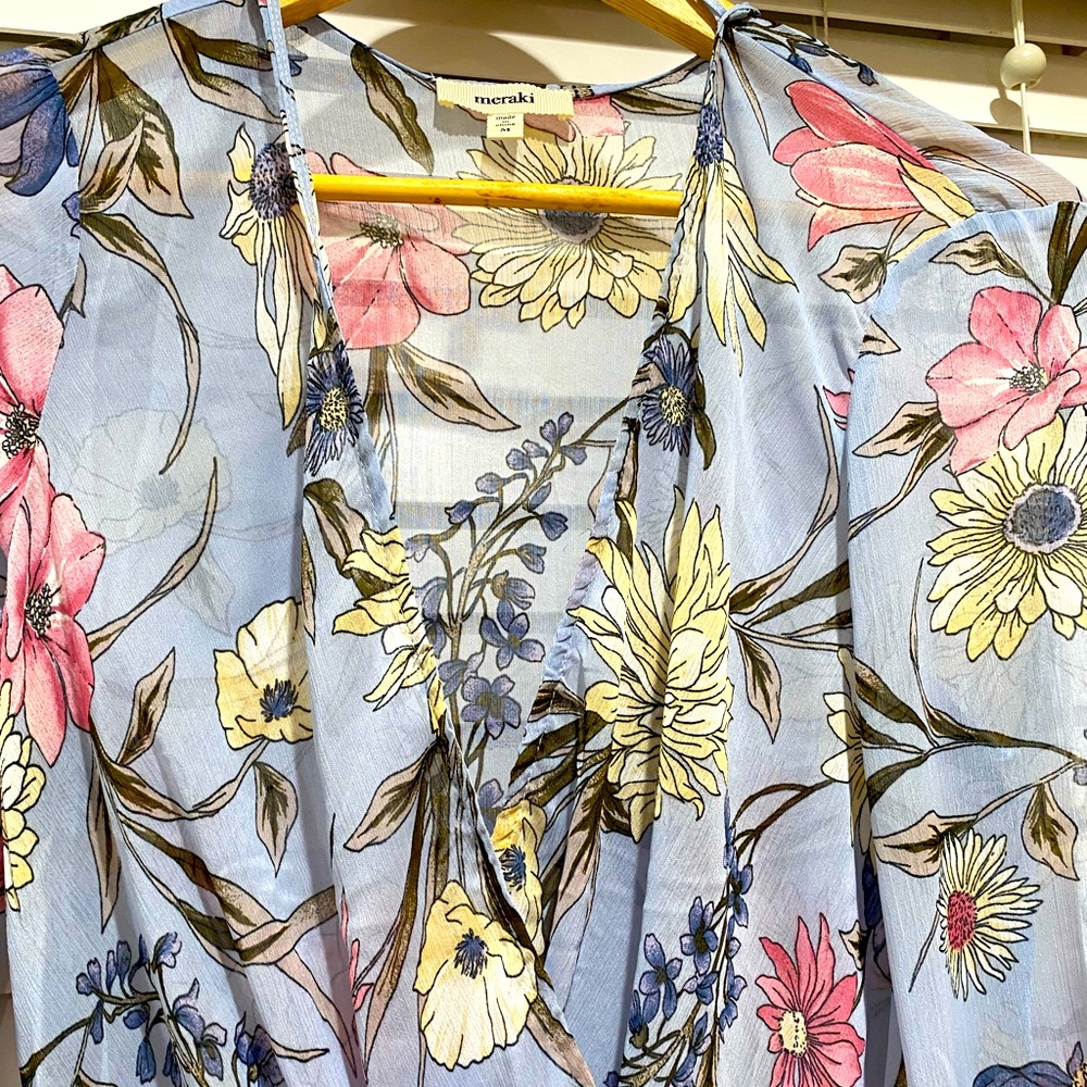 Sheer blouse flowered v neck